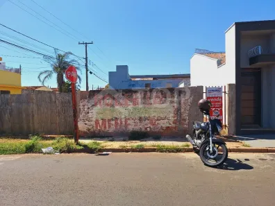 Lote/Terreno à venda, 125m² no Chácara Parque Club, São Carlos