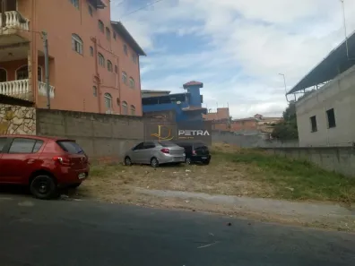 Lote/Terreno à venda, 360m² no Petrolândia, Contagem