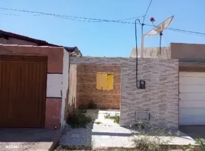 Casa com 2 Quartos à venda, 80m² no Frei Damião, Penaforte