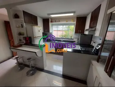 Sobrado com 3 Quartos à venda, 200m² no Vila Scarpelli, Santo André