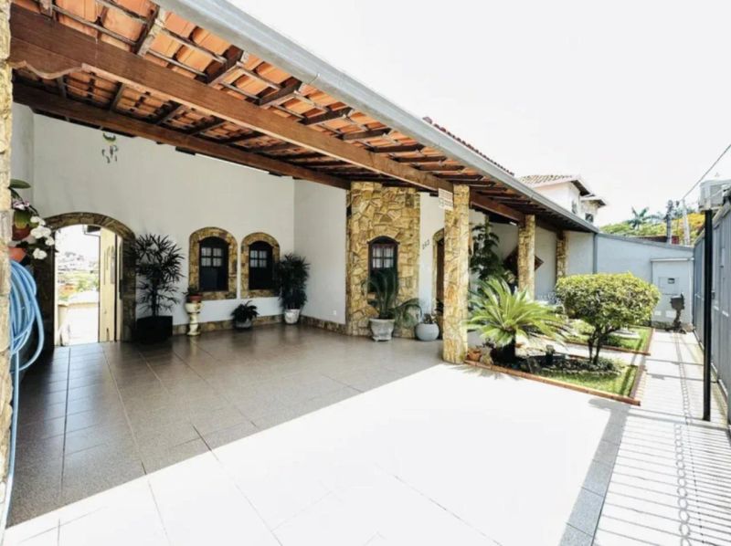 Casa com 4 quartos — Santa Branca, Belo Horizonte
