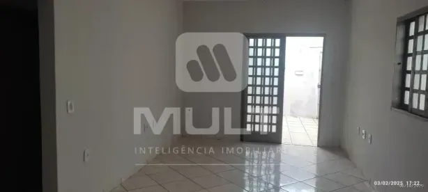 Casa com 2 Quartos à venda, 160m² no Jardim Patrícia, Uberlândia