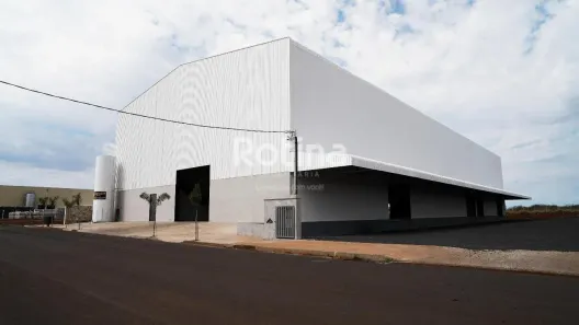Galpão/Depósito/Armazém para alugar, 3170m² no Loteamento Centro Empresarial Leste III, Uberlândia