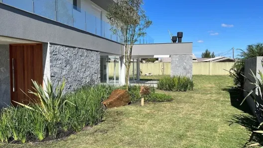 Casa de Condomínio com 5 Quartos à venda, 341m² no XANGRI-LÁ, Xangri-lá