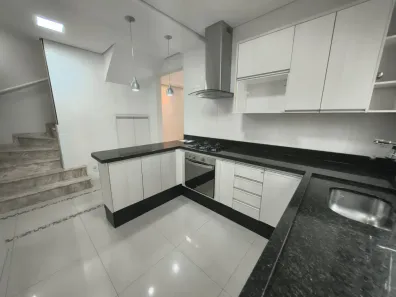 Casa de Condomínio com 3 Quartos à venda, 125m² no Jardim São Pedro, Mogi das Cruzes