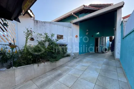 Casa com 3 Quartos à venda, 115m² no Balneario Arpoador, Peruíbe