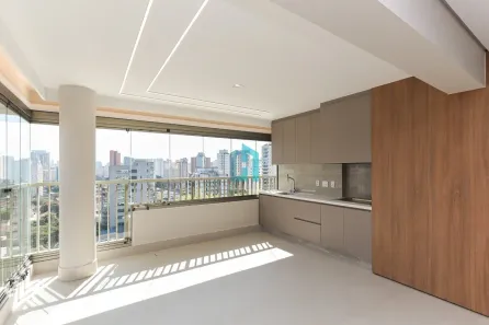Apartamento com 3 Quartos para alugar, 149m² no Moema, São Paulo