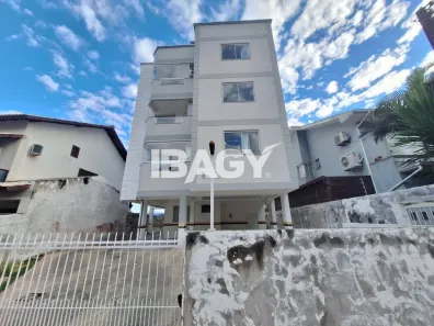 Apartamento com 2 Quartos para alugar, 72m² no Potecas, São José