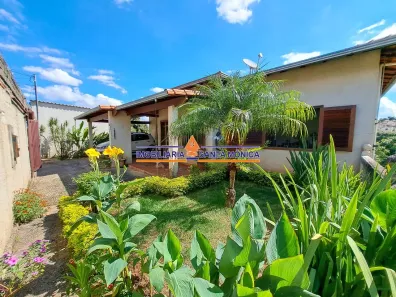 Casa com 5 Quartos à venda, 189m² no Santa Mônica, Belo Horizonte