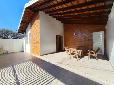 Casa com 3 Quartos para venda ou aluguel, 145m² no Vila Souto, Bauru