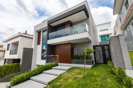Casa de Condomínio com 4 Quartos para alugar, 229m² no Butiatuvinha, Curitiba