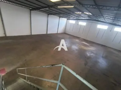 Galpão/Depósito/Armazém para alugar, 500m² no Nossa Senhora das Graças, Uberlândia