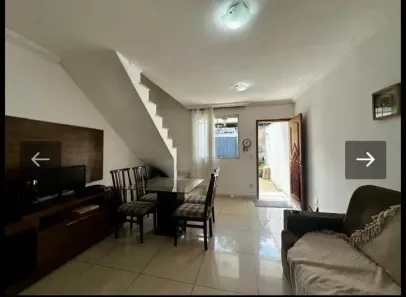 Casa com 2 Quartos à venda, 153m² no São João Batista (Venda Nova), Belo Horizonte