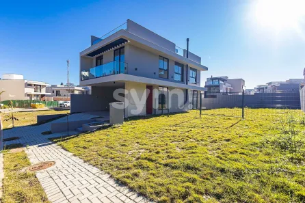 Casa de Condomínio com 3 Quartos à venda, 189m² no Pilarzinho, Curitiba