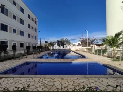Apartamento com 2 Quartos para alugar, 45m² no Shopping Park, Uberlândia