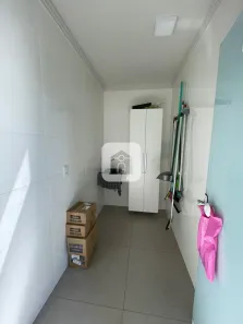 Sala Comercial para alugar, 12m² no Santa Mônica, Uberlândia