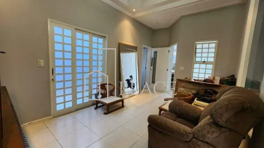 Casa com 3 Quartos à venda, 180m² no Jardim Colibri, Marília