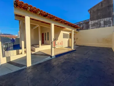 Casa com 3 Quartos à venda, 100m² no Centro, Presidente Prudente
