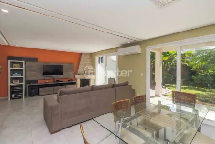 Casa de Condomínio com 3 Quartos à venda, 215m² no Sarandi, Porto Alegre