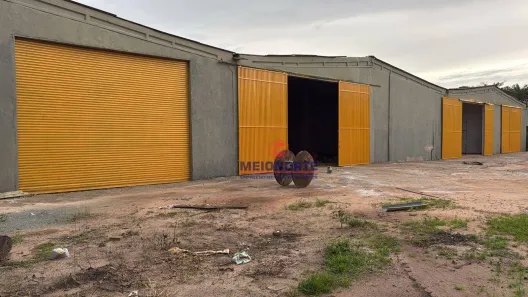 Galpão/Depósito/Armazém para alugar, 1800m² no Pirâmide, Raposa