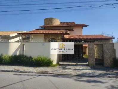 Sobrado com 4 Quartos à venda, 383m² no Vila Resende, Caçapava