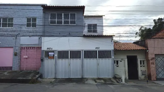 Casa com 2 Quartos para alugar, 100m² no Parque Dois Irmãos, Fortaleza