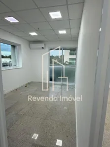 Sala Comercial à venda, 46m² no Santo Amaro, São Paulo