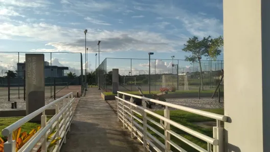 Lote/Terreno à venda, 275m² no Jardim Limoeiro, Camaçari