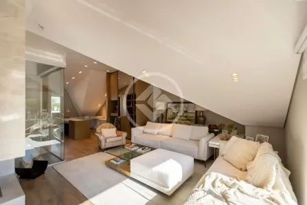Sobrado com 3 Quartos à venda, 177m² no Bom Retiro, Curitiba