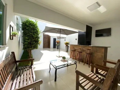 Casa com 3 Quartos à venda, 160m² no Granada, Uberlândia
