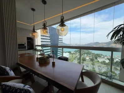 Apartamento com 3 Quartos para alugar, 180m² no Enseada do Suá, Vitória