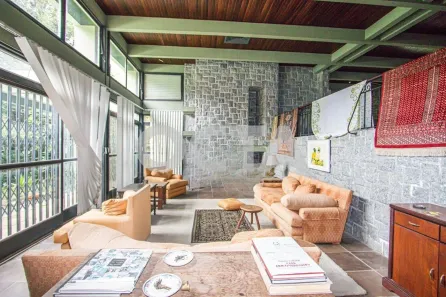 Casa com 3 Quartos para alugar, 318m² no Boa Vista, Porto Alegre