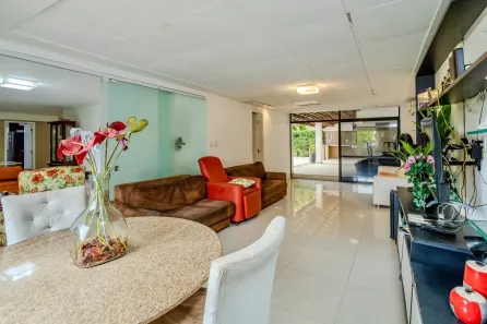 Casa de Condomínio com 4 Quartos à venda, 350m² no Piatã, Salvador