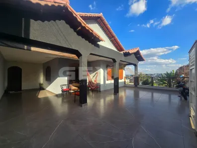 Casa com 3 Quartos à venda, 157m² no Bela Vista, Divinópolis