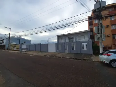 Casa com 5 Quartos para alugar, 650m² no Areão, Cuiabá