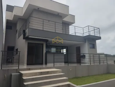 Sobrado com 3 Quartos à venda, 237m² no Chácaras Alpina, Valinhos