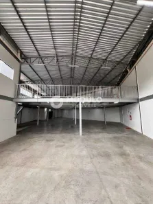 Galpão/Depósito/Armazém para alugar, 297m² no Luizote de Freitas, Uberlândia