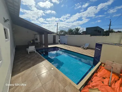Casa com 3 Quartos para alugar, 125m² no Jardim California, Itanhaém