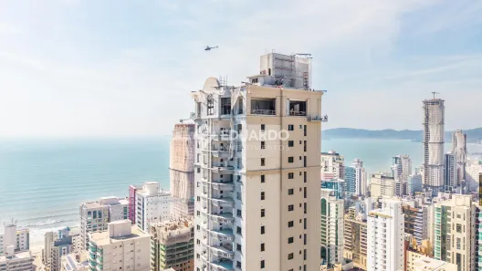 Apartamento com 4 Quartos à venda, 185m² no Meia Praia, Itapema