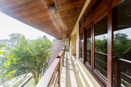 Casa com 6 Quartos à venda, 480m² no Capão Raso, Curitiba