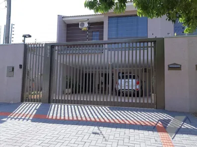 Sobrado com 3 Quartos à venda, 315m² no Alto Alegre, Cascavel