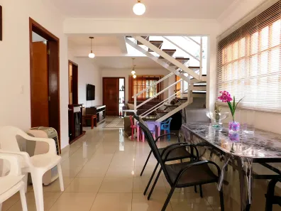 Casa com 3 Quartos à venda, 200m² no Nova Campinas, Campinas