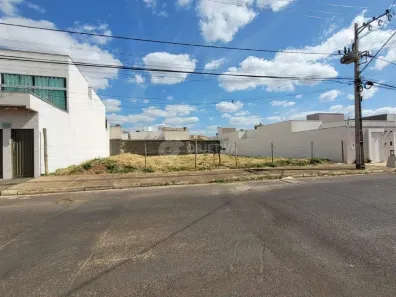 Lote/Terreno à venda, 250m² no Jardim Inconfidência, Uberlândia