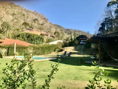 Casa de Condomínio com 3 Quartos à venda, 260m² no Pedro do Rio, Petrópolis
