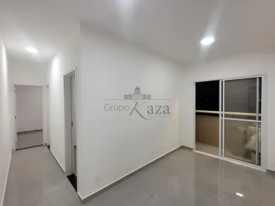 Apartamento com 2 Quartos para alugar, 43m² no Jardim Jacinto, Jacareí