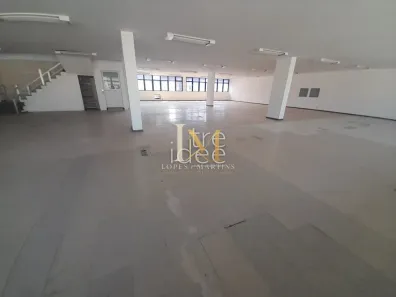Sala Comercial para alugar, 701m² no Centro, Curitiba