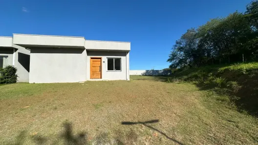 Casa com 3 Quartos à venda, 100m² no Estância Guararema, Guararema