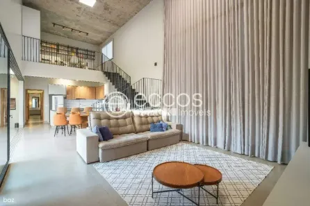 Casa de Condomínio com 3 Quartos à venda, 220m² no Novo Mundo, Uberlândia