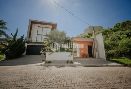 Casa com 3 Quartos à venda, 300m² no Souza Cruz, Brusque