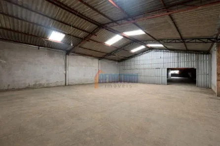 Galpão/Depósito/Armazém à venda, 540m² no Rebouças, Curitiba